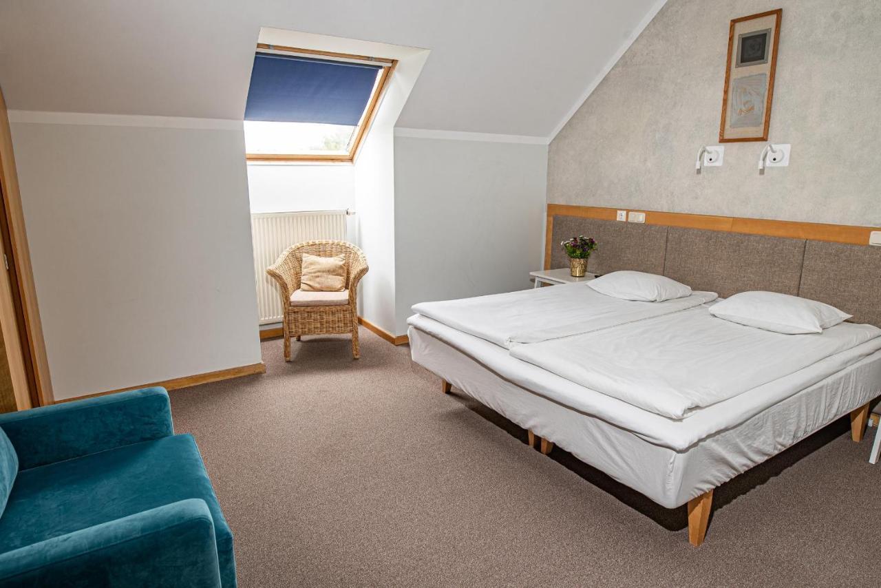 Hotel Sanvilla スィグルダ エクステリア 写真
